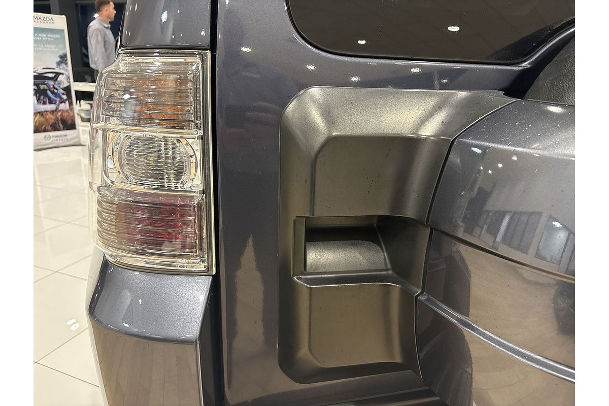 2009 Mitsubishi Pajero Exceed NT