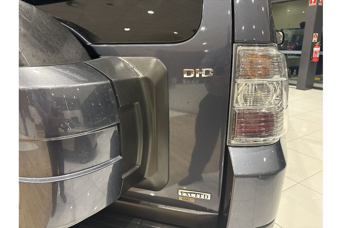 2009 Mitsubishi Pajero Exceed NT