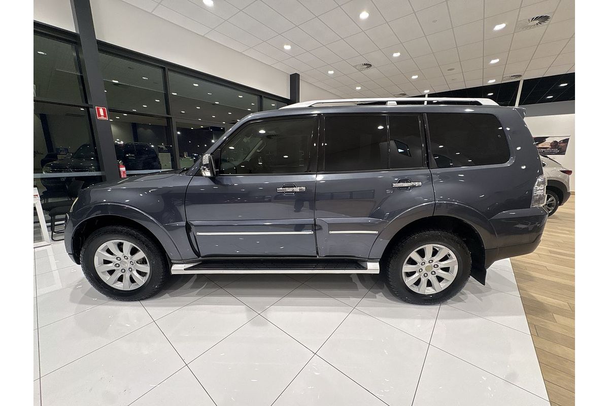 2009 Mitsubishi Pajero Exceed NT