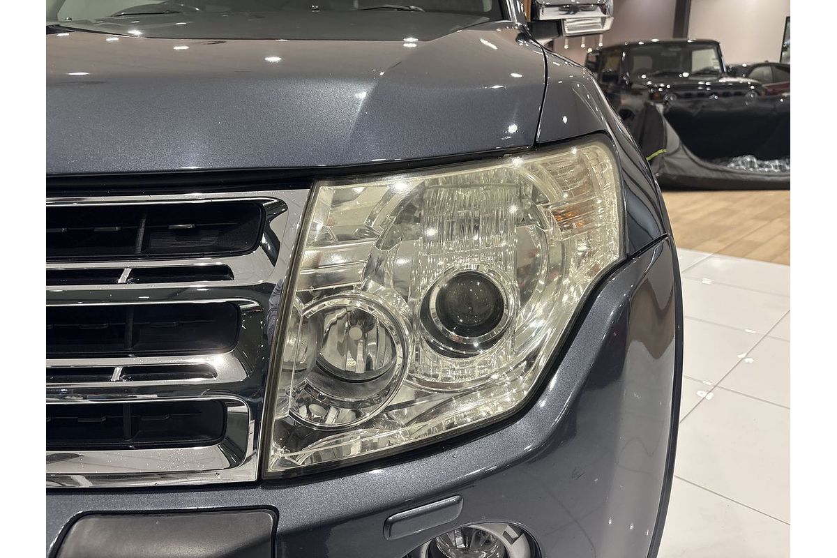 2009 Mitsubishi Pajero Exceed NT