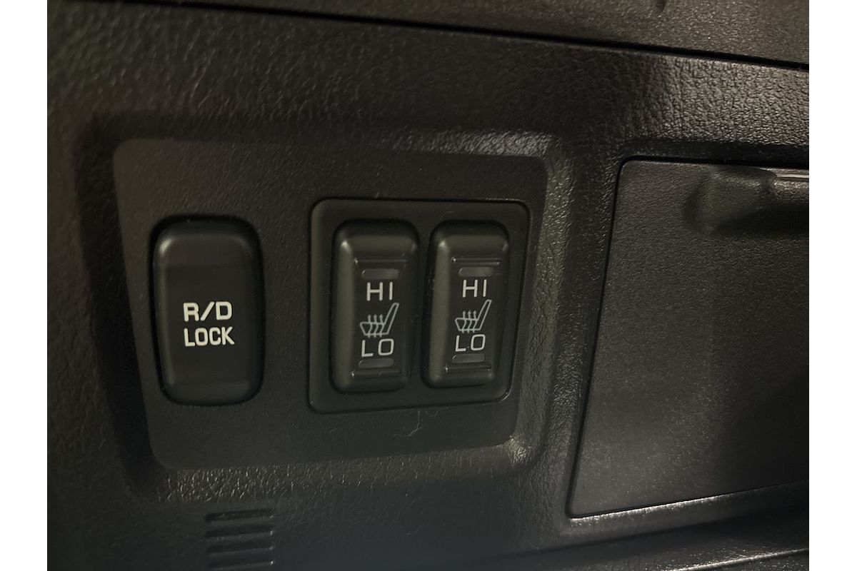2009 Mitsubishi Pajero Exceed NT