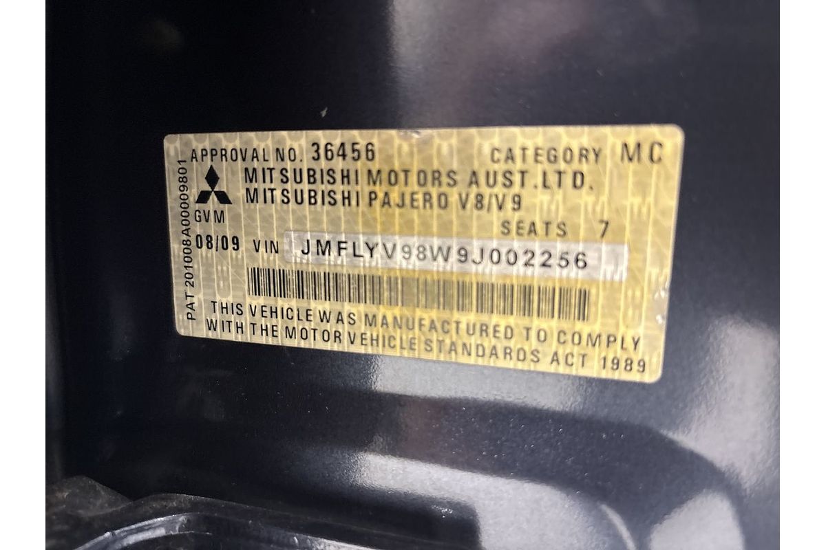 2009 Mitsubishi Pajero Exceed NT