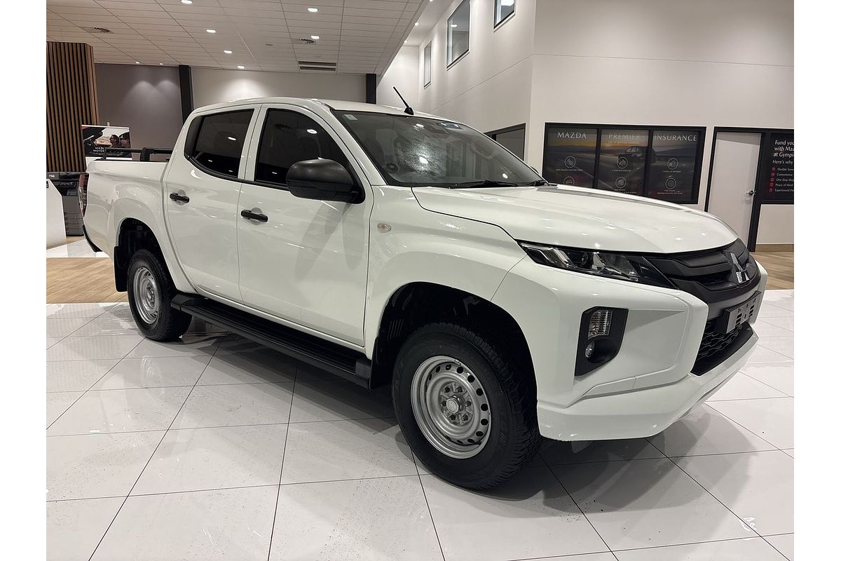 2023 Mitsubishi Triton GLX MR 4X4