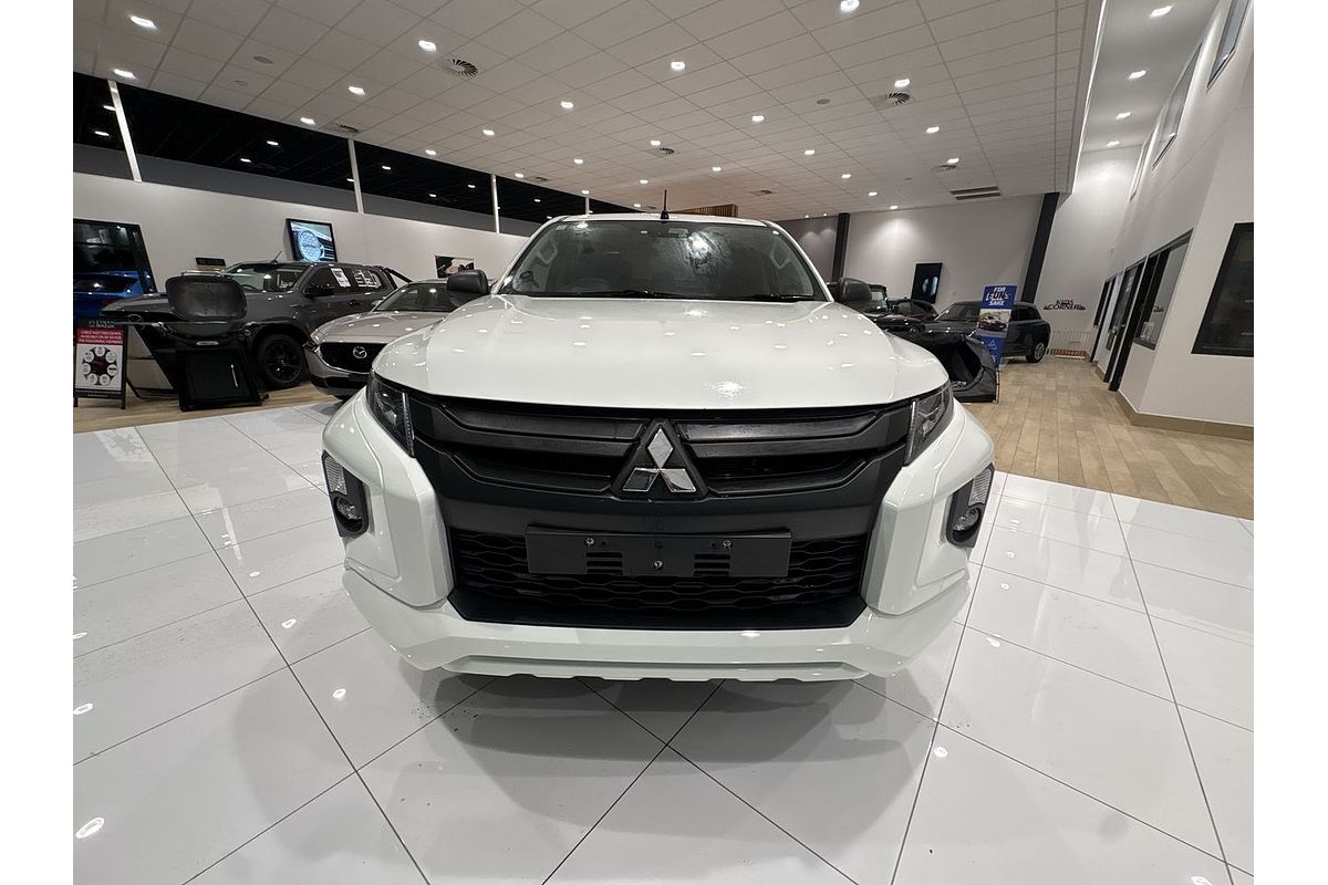 2023 Mitsubishi Triton GLX MR 4X4