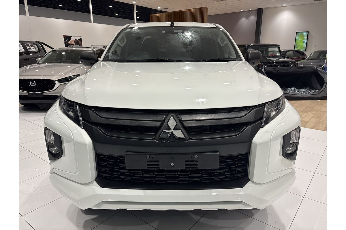 2023 Mitsubishi Triton GLX MR 4X4