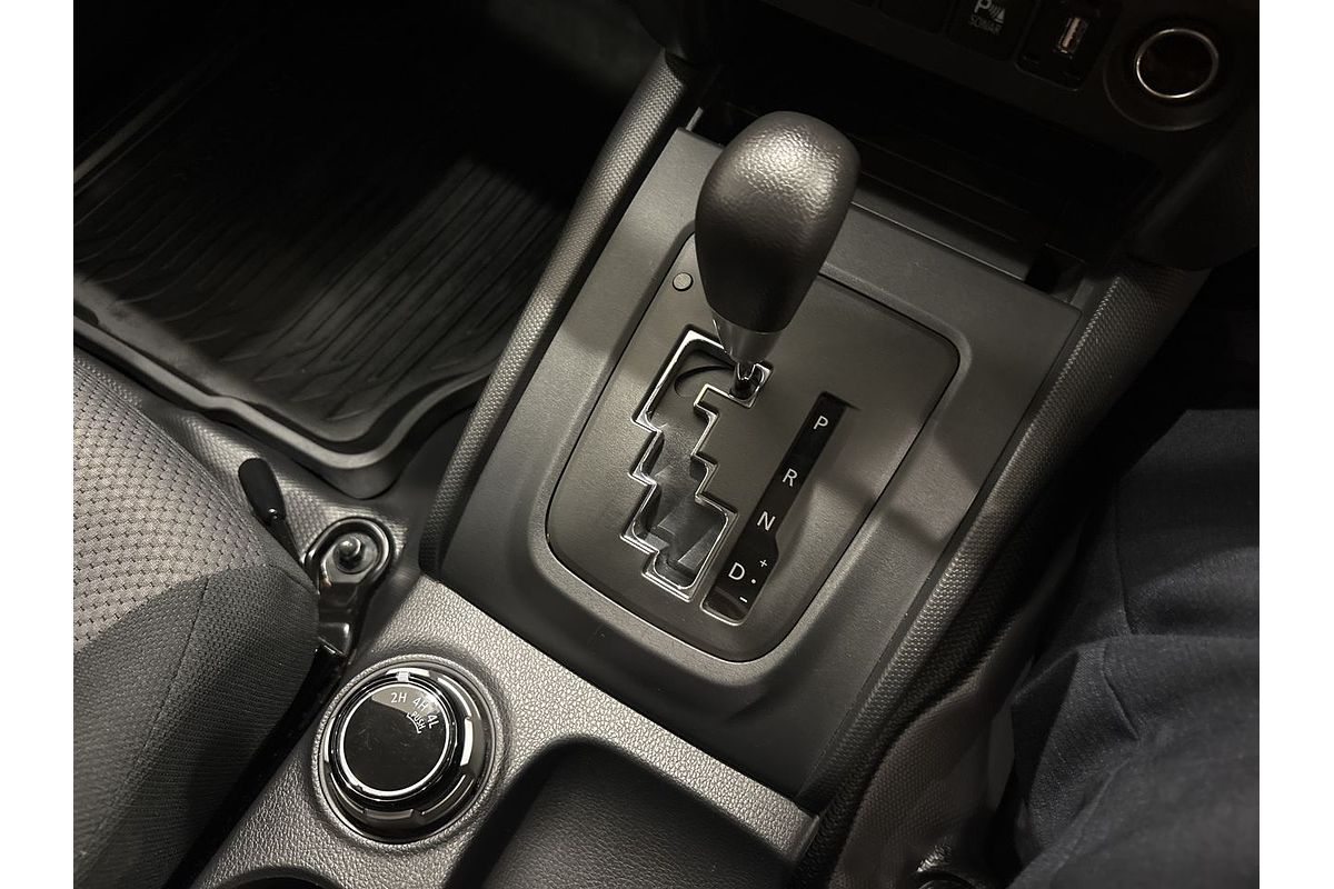 2023 Mitsubishi Triton GLX MR 4X4