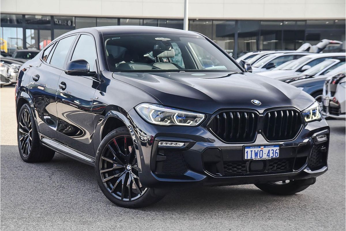 2021 BMW X6 M50i G06