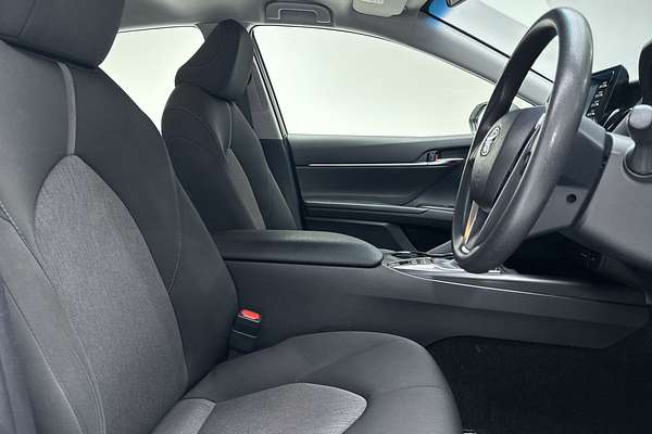2024 Toyota Camry Ascent AXVH70R thumb-12