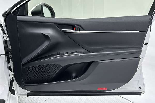 2024 Toyota Camry Ascent AXVH70R thumb-18