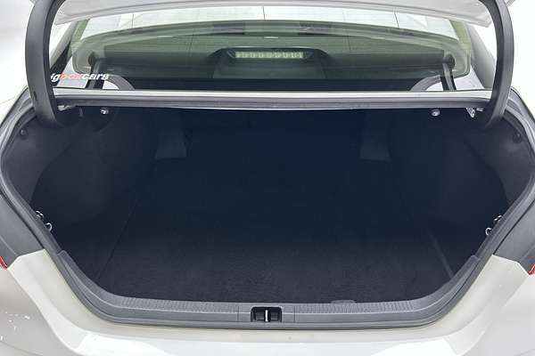 2024 Toyota Camry Ascent AXVH70R thumb-20