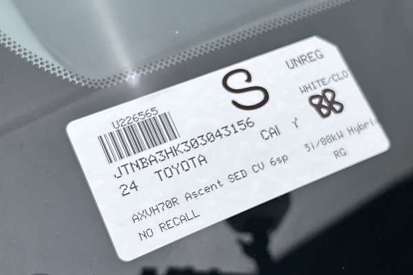 2024 Toyota Camry Ascent AXVH70R thumb-23