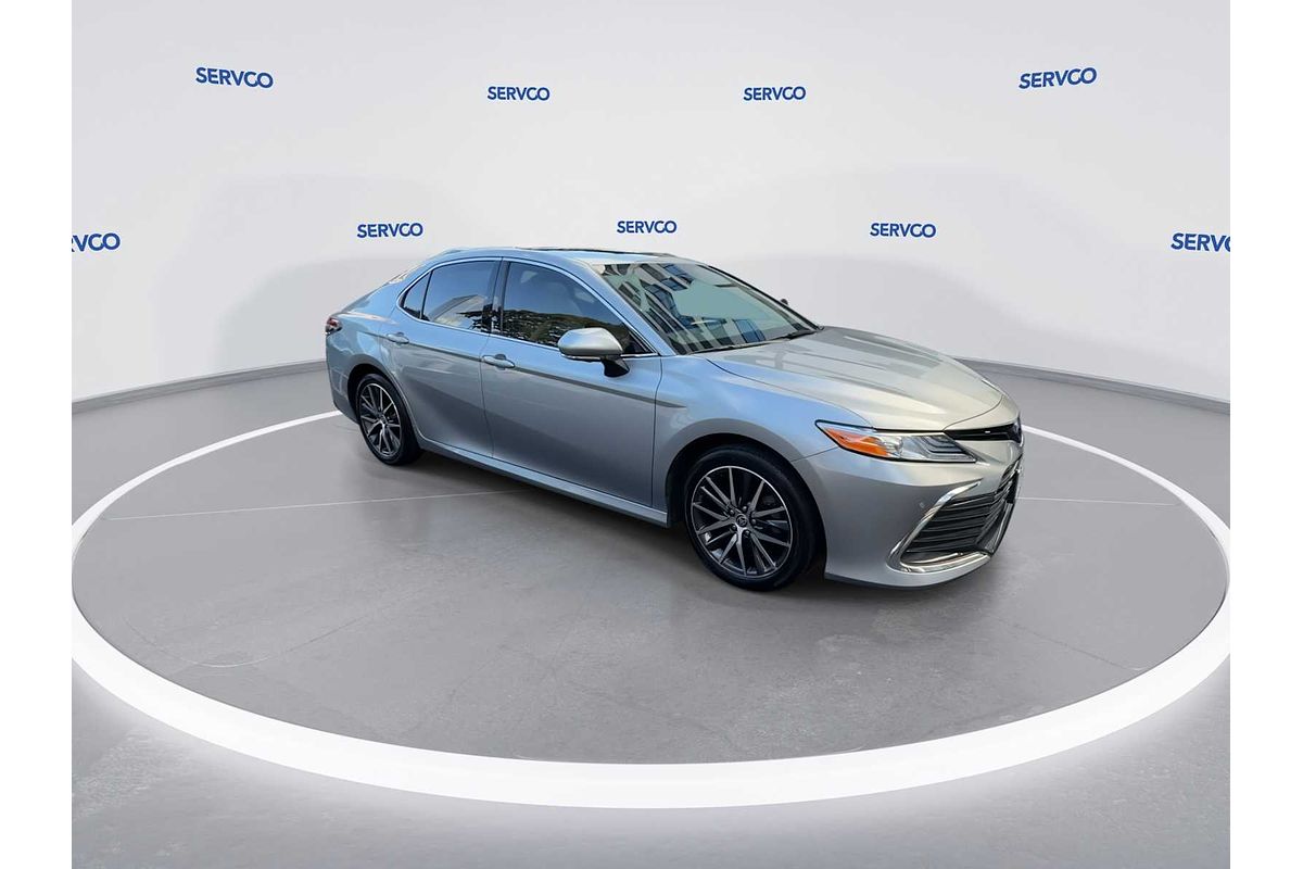 2024 Toyota Camry Hybrid XLE