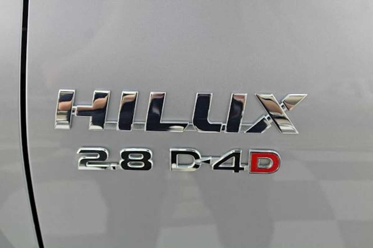 2019 Toyota HILUX SR HI-RIDER DUAL CAB GUN136R