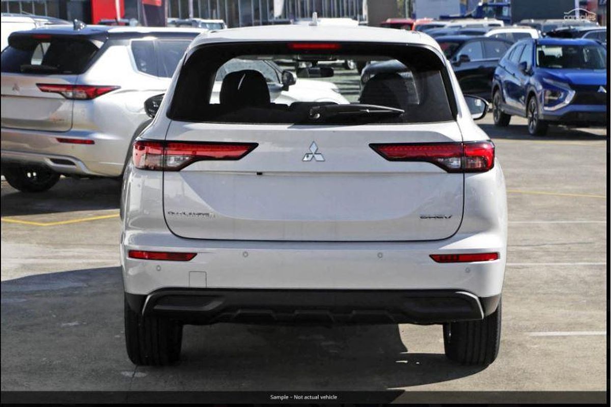 2024 Mitsubishi Outlander PHEV ES ZM