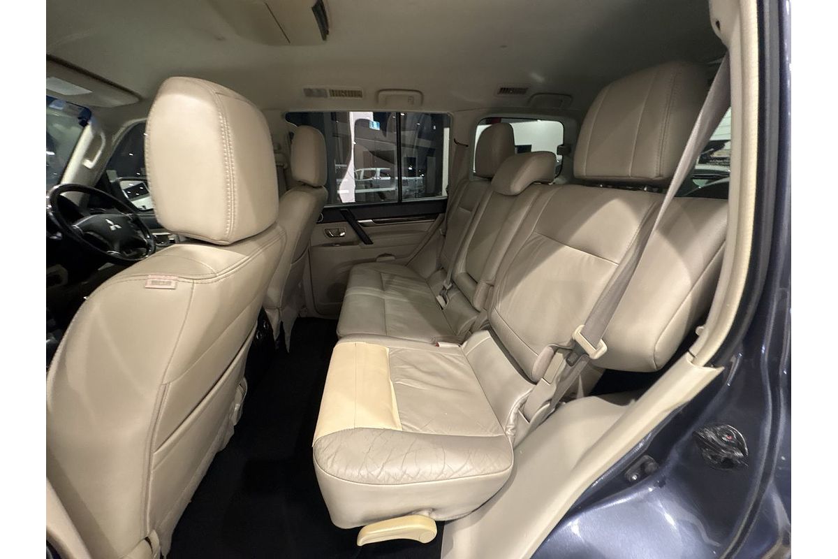 2009 Mitsubishi Pajero Exceed NT