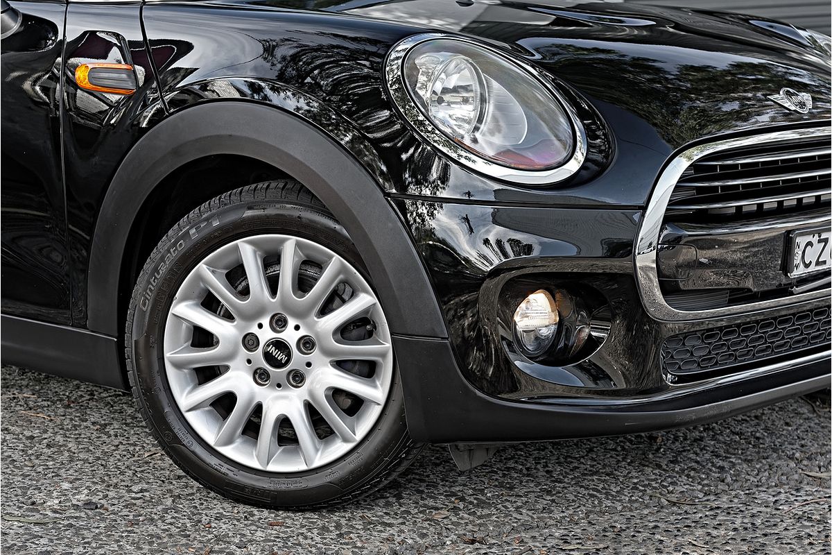 2015 MINI Cooper F55
