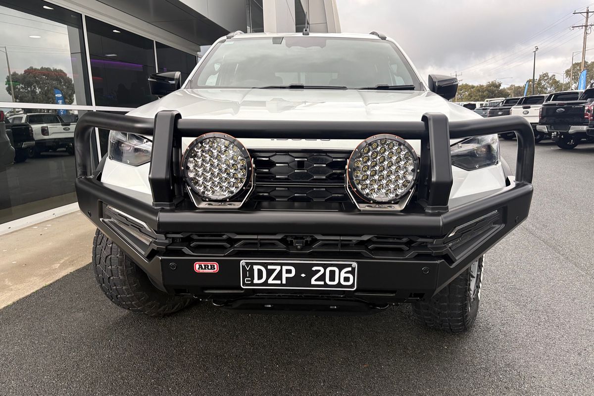 2026 Isuzu MU-X X-TERRAIN