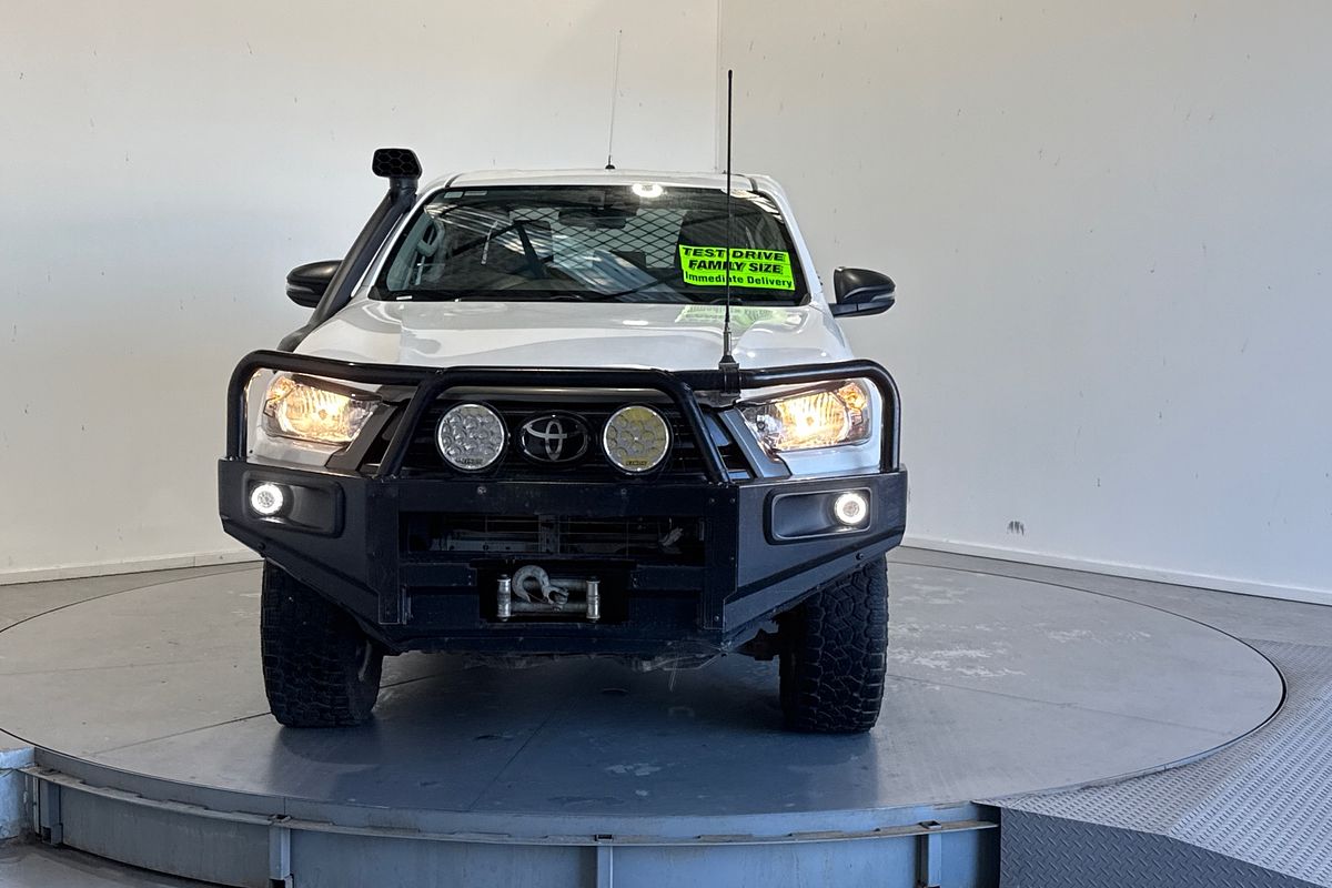 2022 Toyota Hilux SR GUN126R