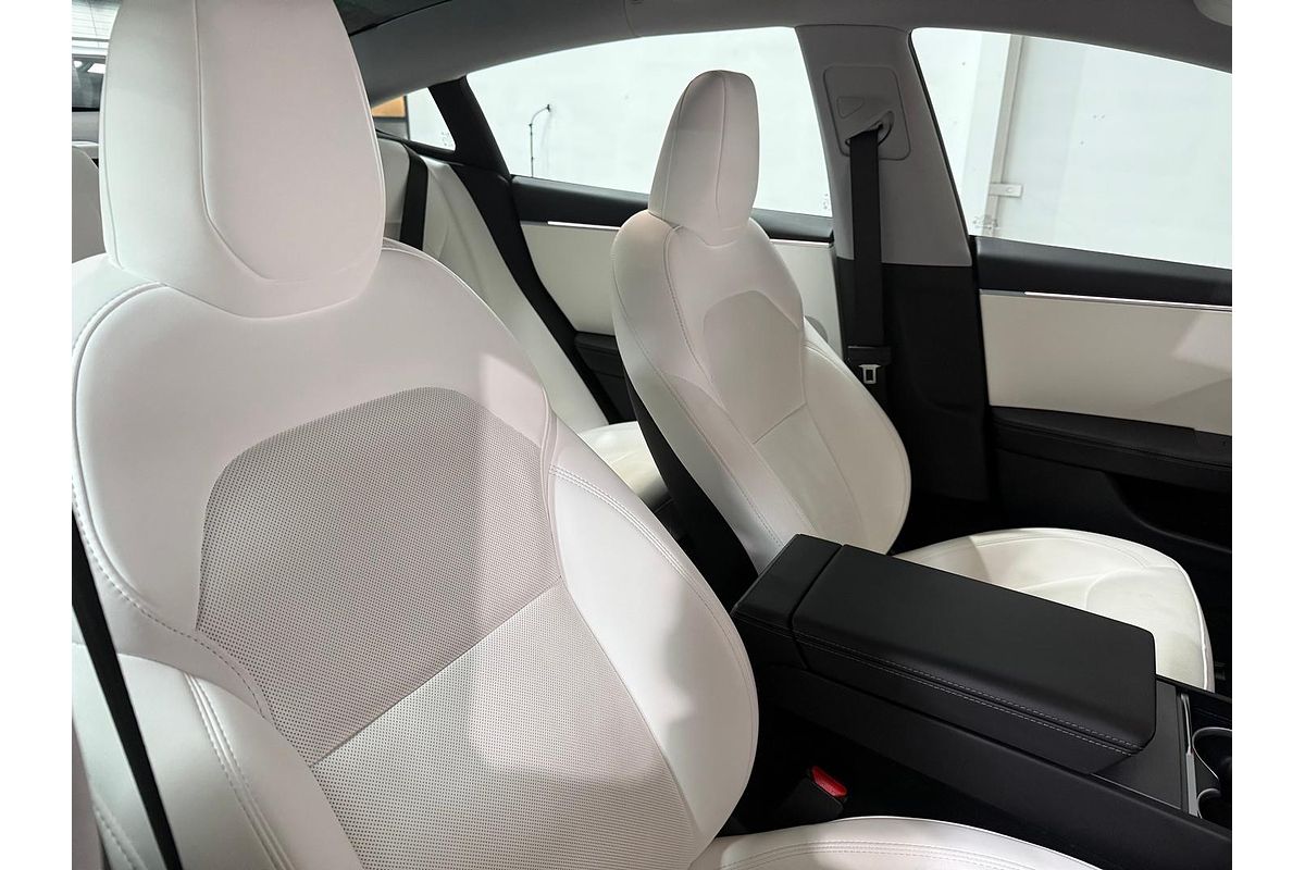 2024 Tesla Model 3 Rear-Wheel Drive