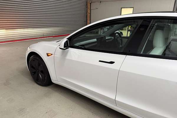 2024 Tesla Model 3 Rear-Wheel Drive