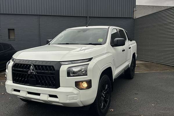2025 Mitsubishi Triton GLX-R MV 4X4