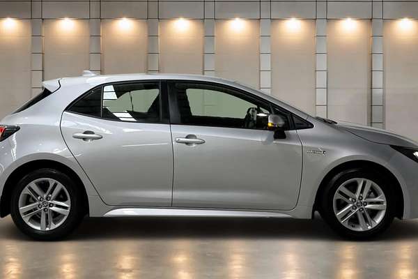 2022 Toyota Corolla Ascent Sport Hybrid ZWE211R