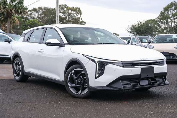 2025 Kia K4 Sport+ CL4m