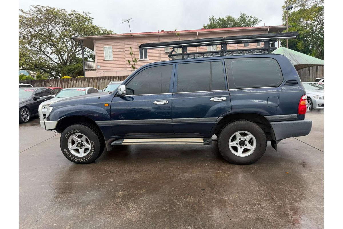 1999 Toyota Landcruiser RV FZJ105R
