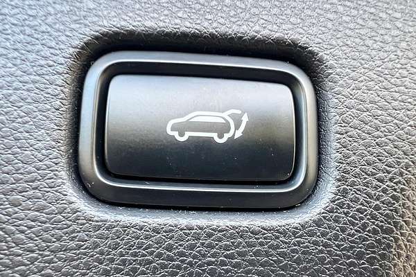 2025 Kia Seltos GT-Line SP2 PE thumb-13