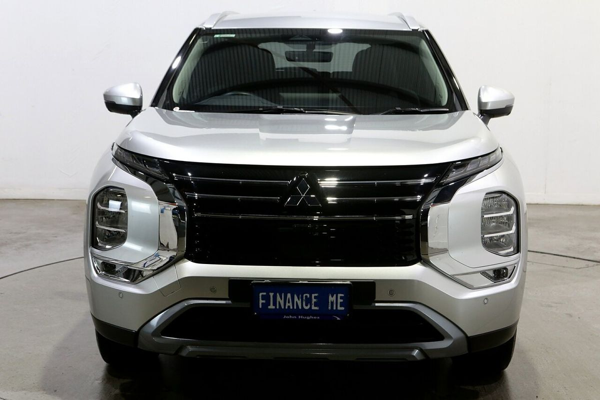 2025 Mitsubishi Outlander LS ZM