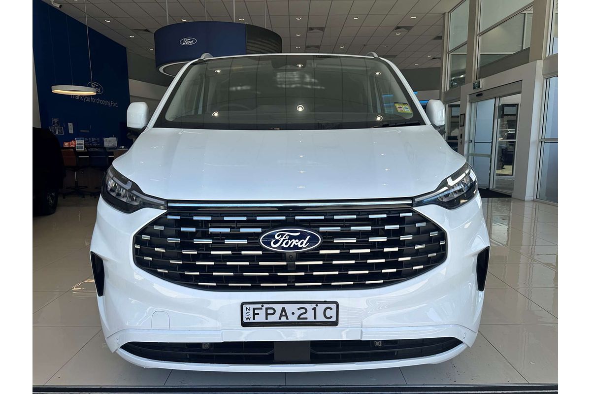 2025 Ford Tourneo Titanium X AV SWB