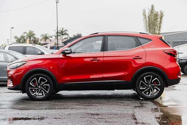 2022 MG ZST Essence