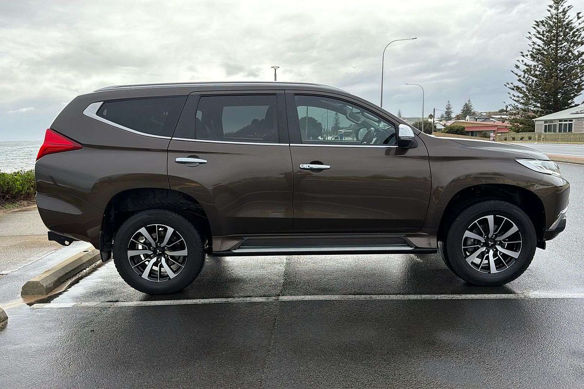 2017 Mitsubishi Pajero Sport GLS QE