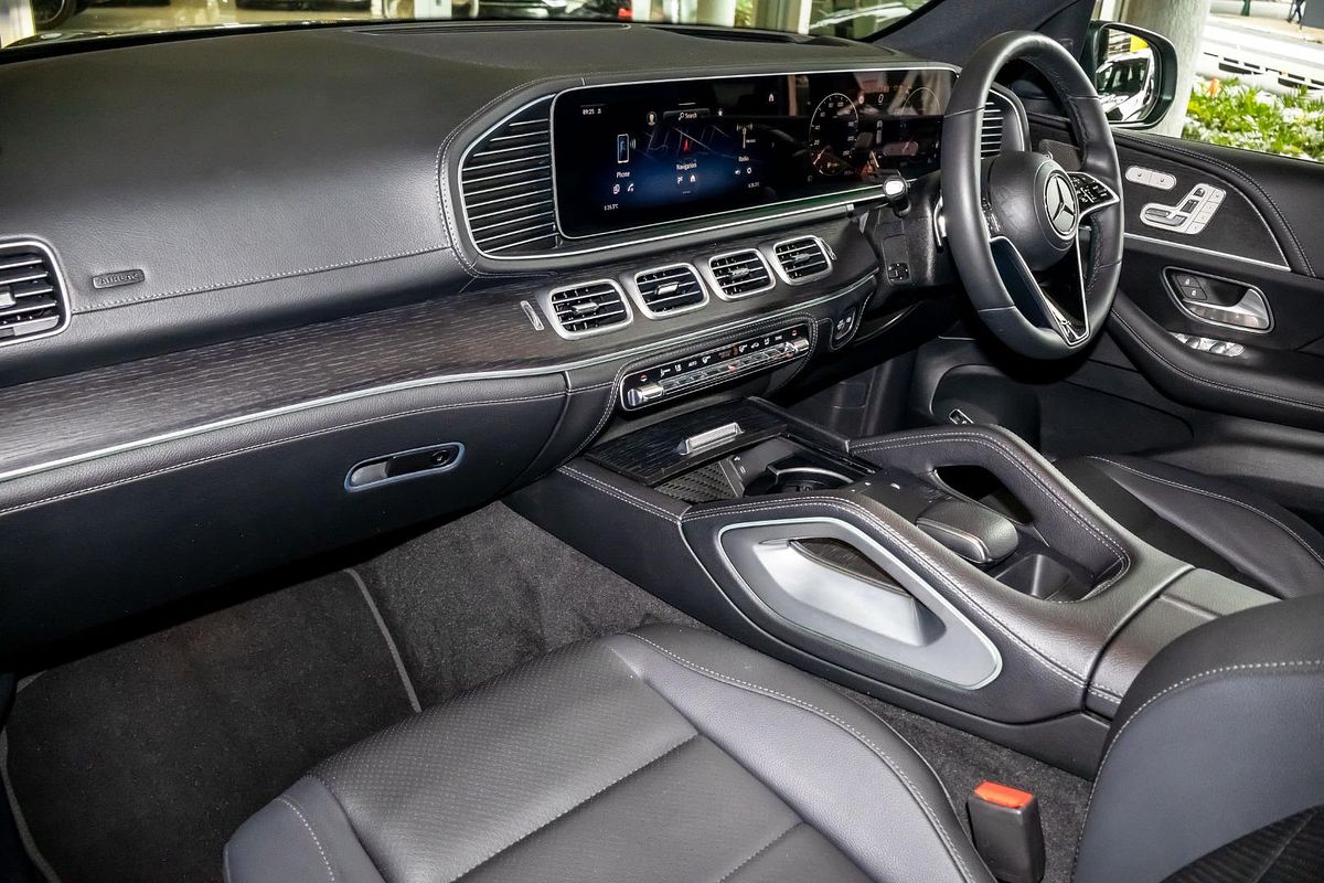 V167 805+055MY GLE300 d Editio n 7 WAG 9G 9sp