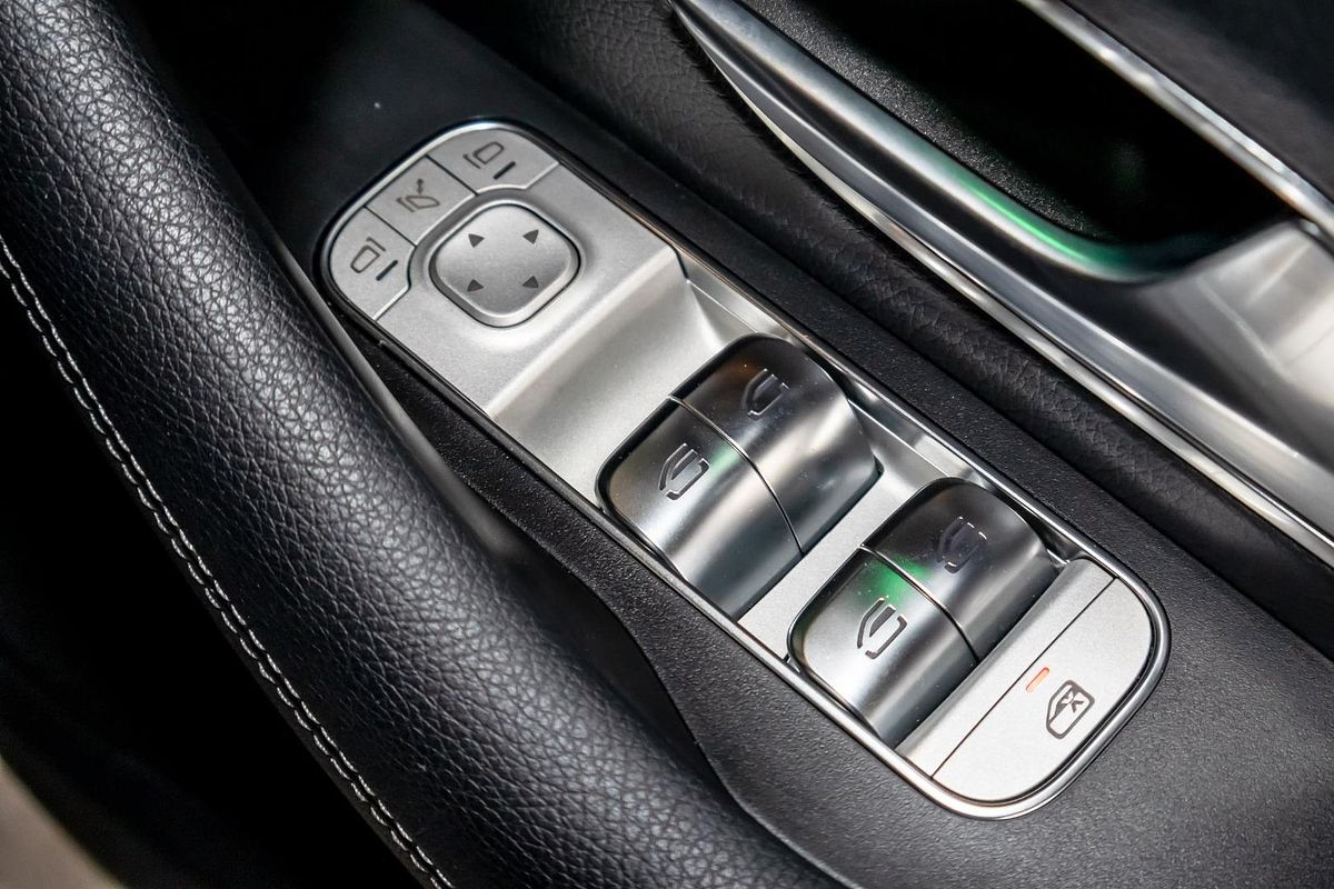 V167 805+055MY GLE300 d Editio n 7 WAG 9G 9sp