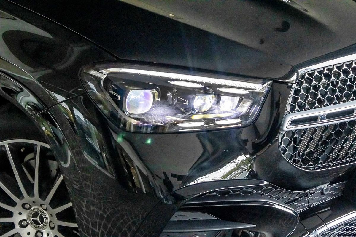 V167 805+055MY GLE300 d Editio n 7 WAG 9G 9sp