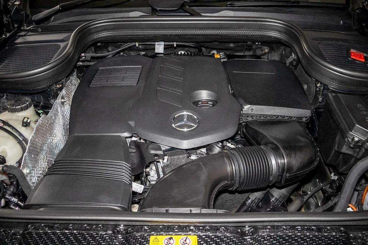 V167 805+055MY GLE300 d Editio n 7 WAG 9G 9sp