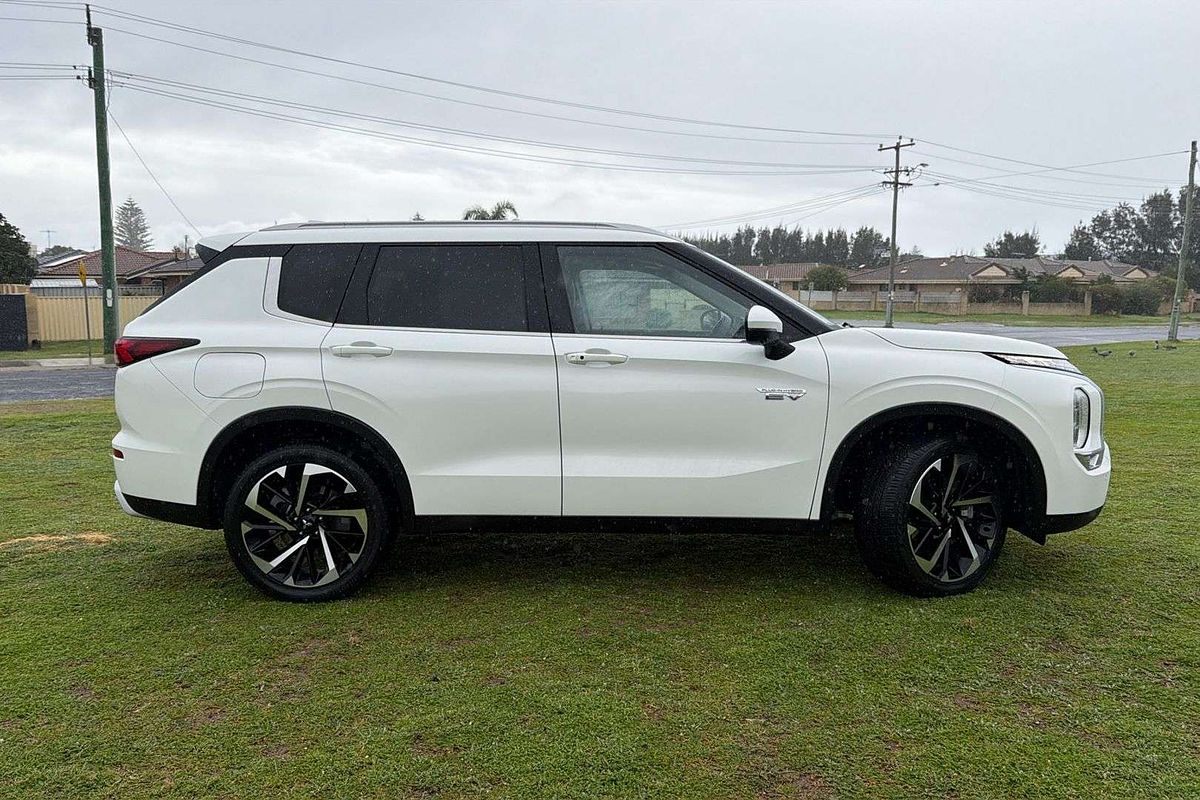 2023 Mitsubishi Outlander PHEV Aspire ZM