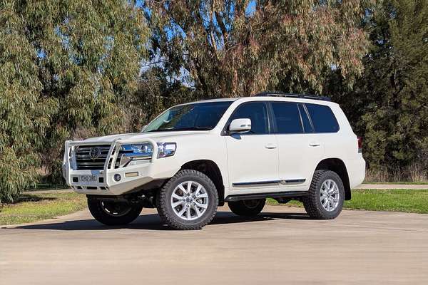 2020 Toyota Landcruiser Sahara VDJ200R