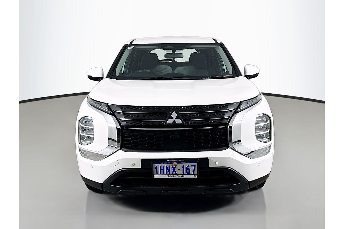 2022 Mitsubishi Outlander ES ZM