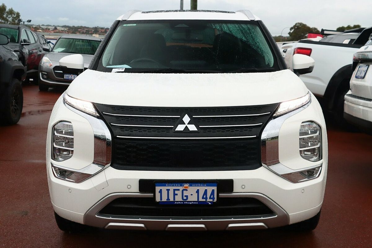 2024 Mitsubishi Outlander Exceed ZM