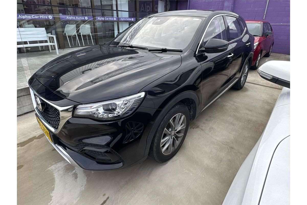 2022 MG HS SAS23