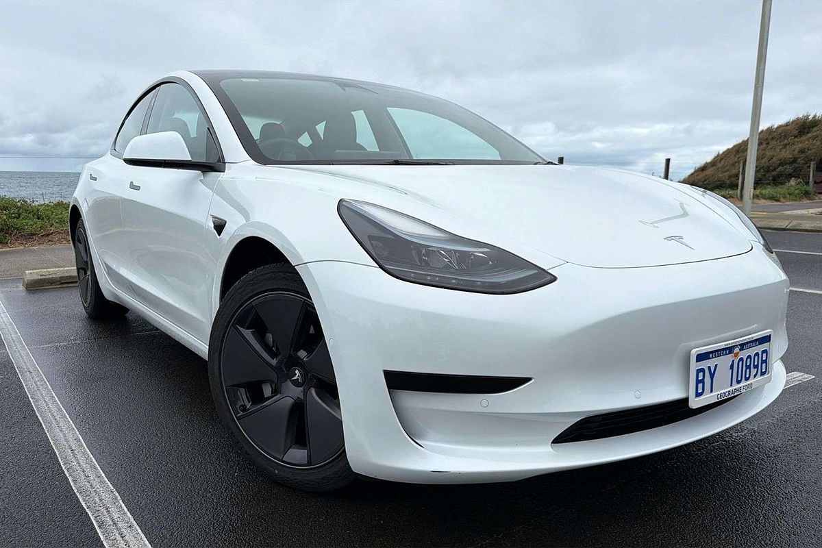 2023 Tesla Model 3 Rear-Wheel Drive