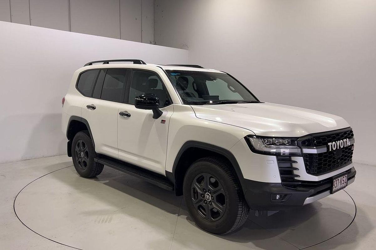 2023 Toyota Landcruiser GR Sport FJA300R