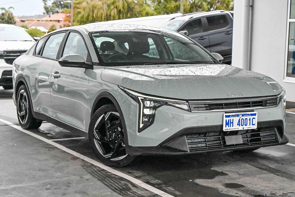 2025 Kia K4 Sport+ CL4m