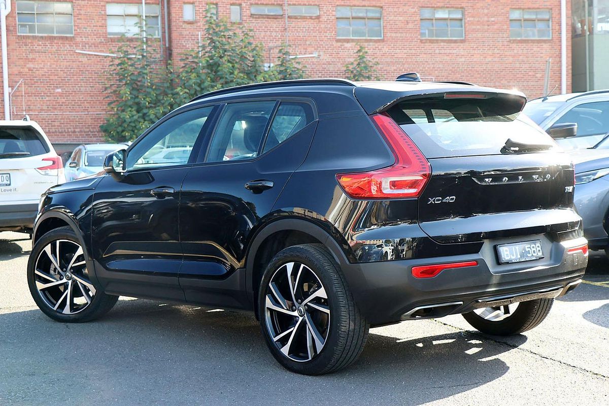 2020 Volvo XC40 T5 R-Design