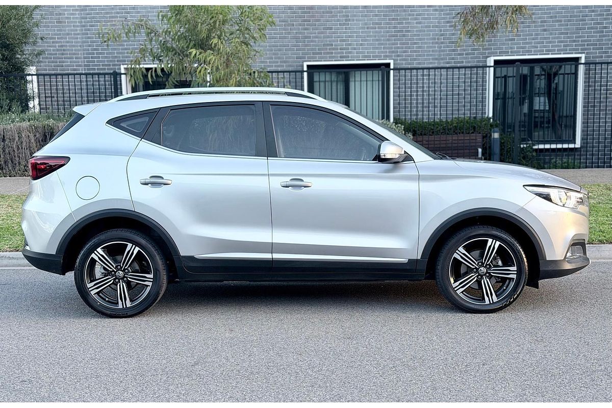 2019 MG ZS Essence AZS1