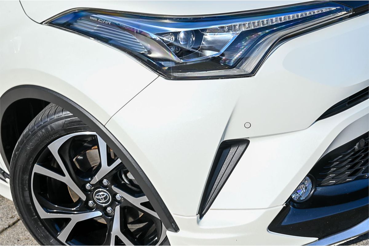 2017 Toyota C-HR G ZYX10