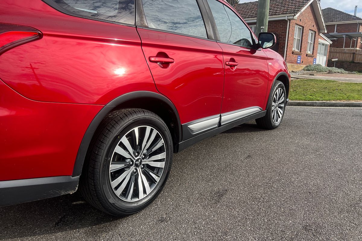 2018 Mitsubishi Outlander ES ZL
