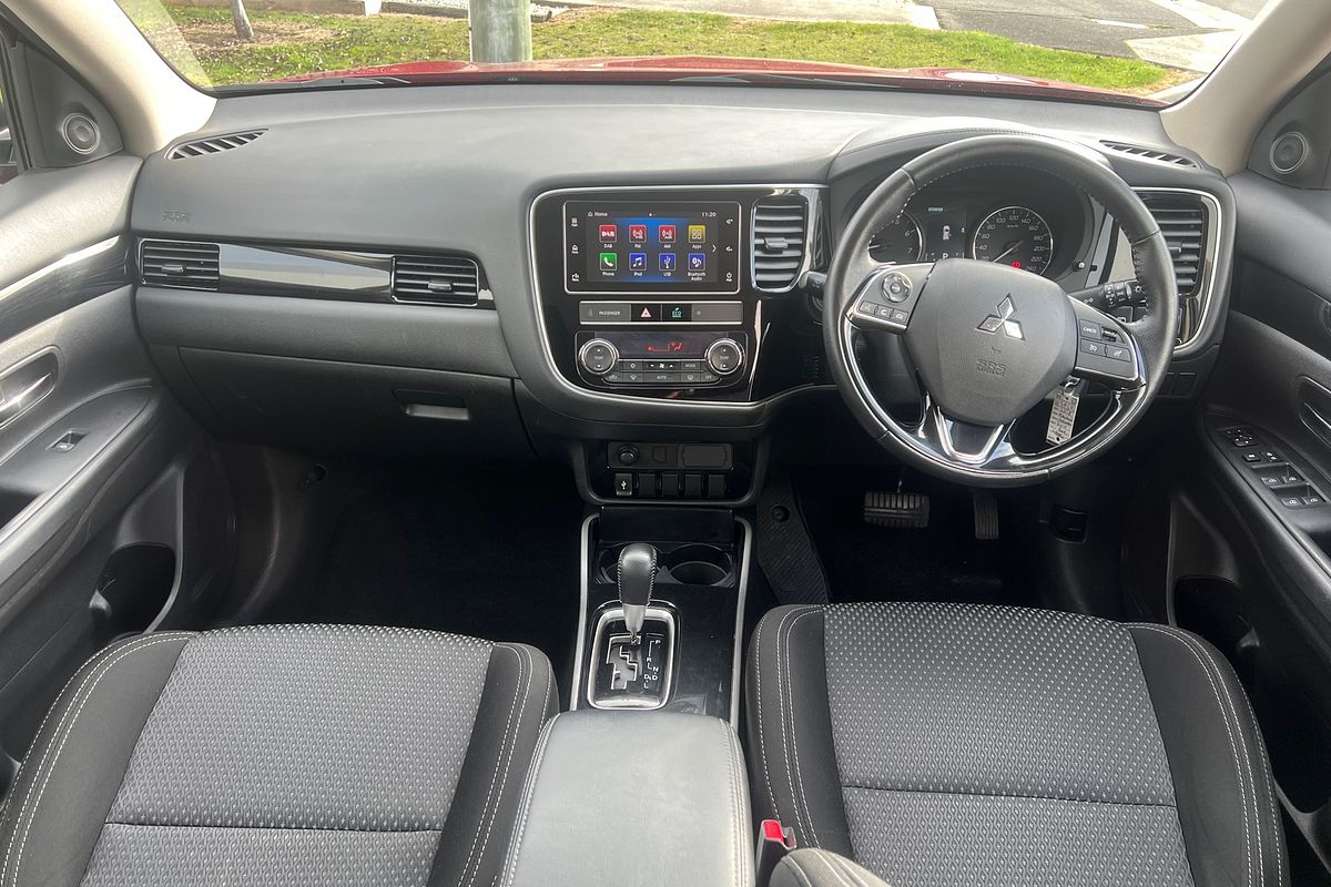 2018 Mitsubishi Outlander ES ZL